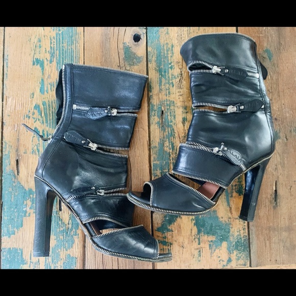 ALAIA PARIS zip up heels - Picture 2 of 2
